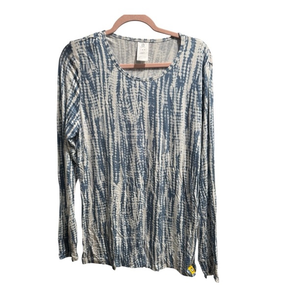 Women's‎ All-over Print Silky Tee Underscrub, size Large, NWT - Picture 1 of 7